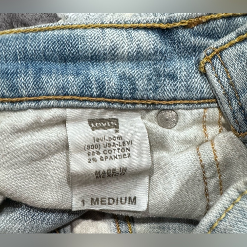 Shorts​​​ - Picture 4 of 6
